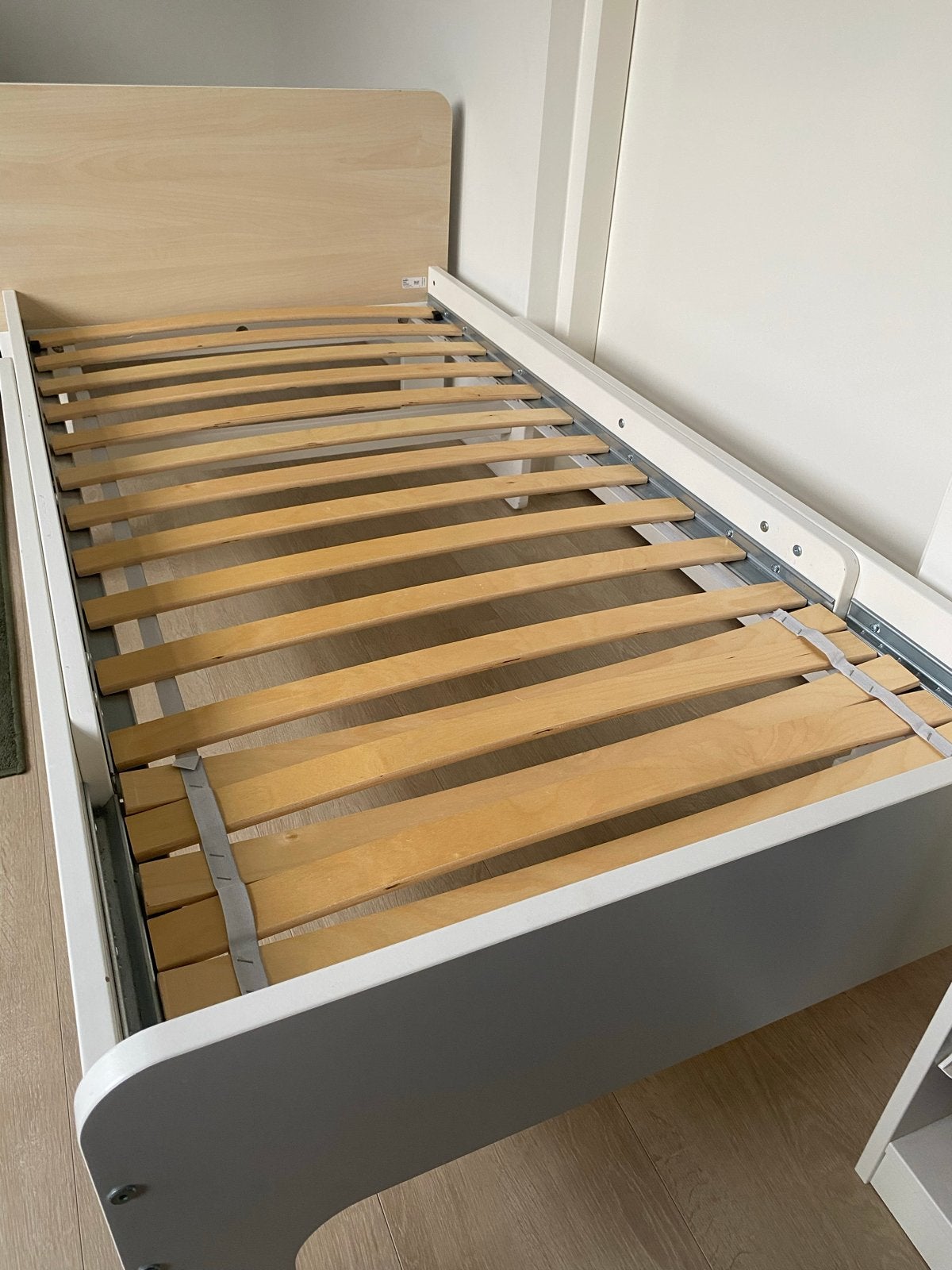 IKEA SLÄKT Verstelbaar Meegroeibed met Lattenbodem, Ophalen, Verstelbaar, 90 cm, Eenpersoons