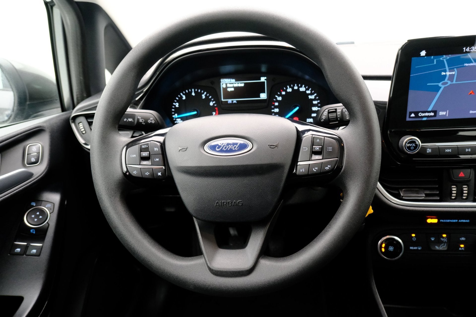 Foto 9 van Ford Fiesta 1.1 Trend 5-deurs Airco|PDC|LMV