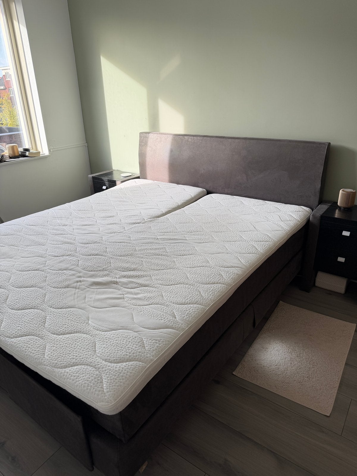 Eastborn elektrische boxspring 180x210 incl. nachtkastjes, Ophalen, Gebruikt, 210 cm, Tweepersoons