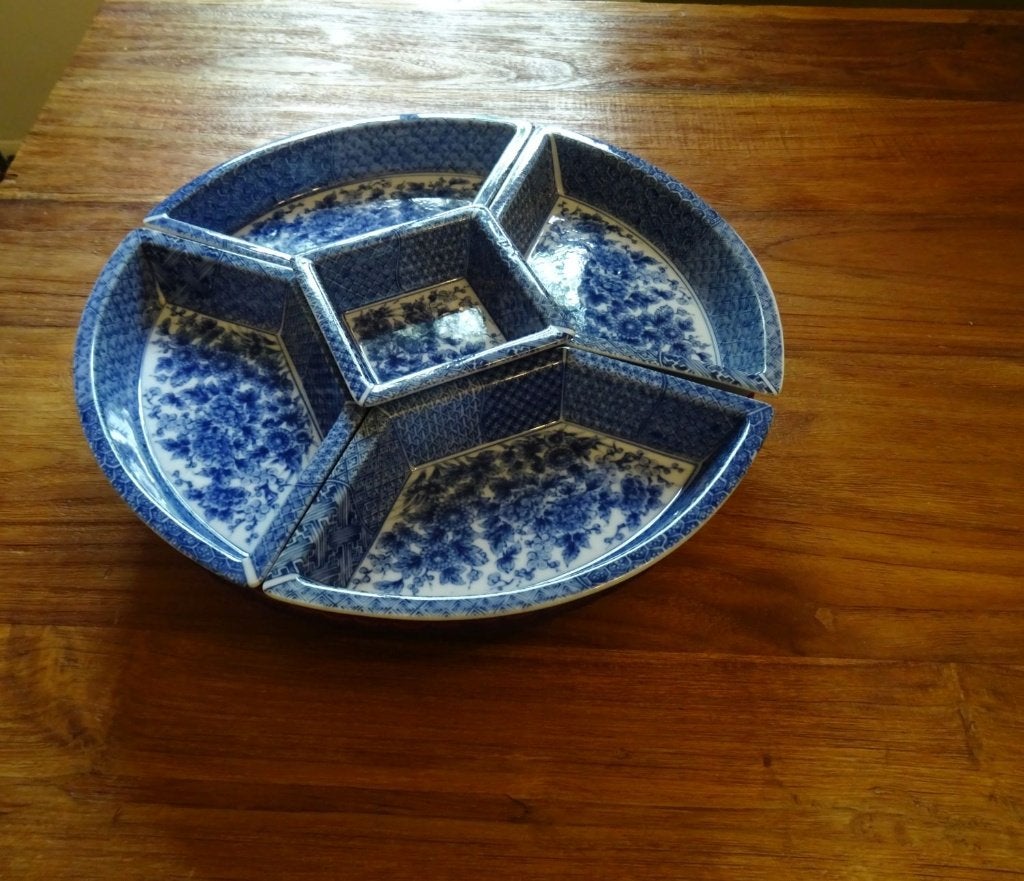 Japans servies blauw., Ophalen