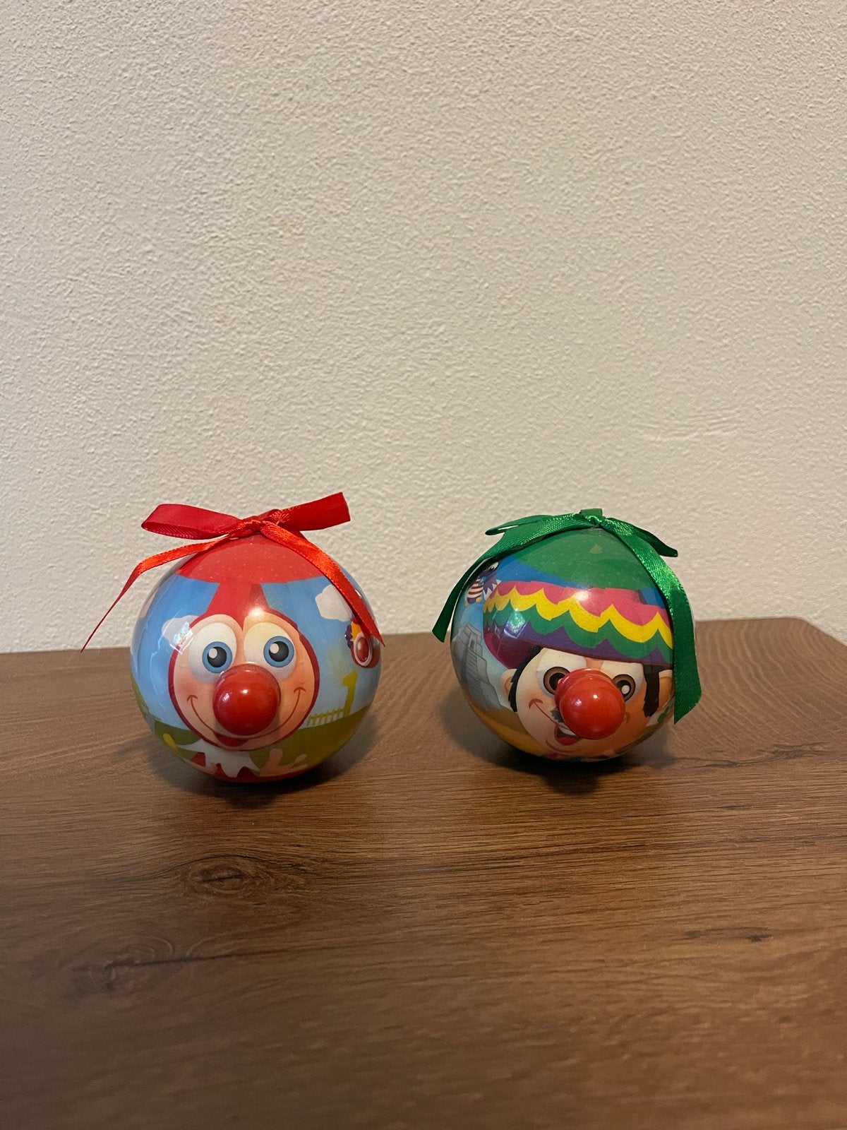 Carnaval Festival kerstballen - Feestelijke versiering, Ophalen of Verzenden, Zo goed als nieuw, Versiering, Carnaval