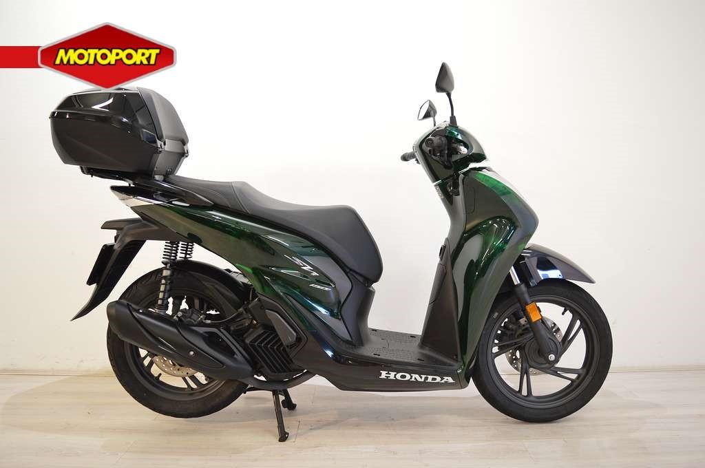 Honda SH 150 i ABS (bj 2024), Scooter, Doornveld 180-184
B-1731  ZELLIK, BE, Bedrijf, HONDA MOTOR EUROPE BENELUX