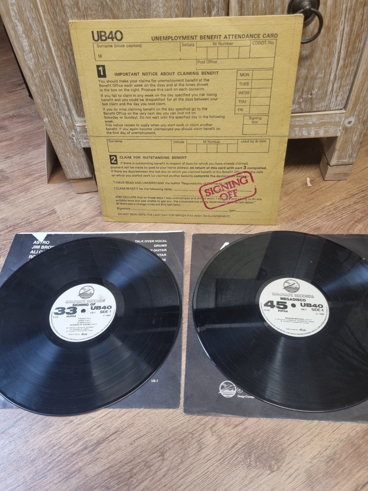 lp's UB40 – Signing Off, Ophalen of Verzenden, LP