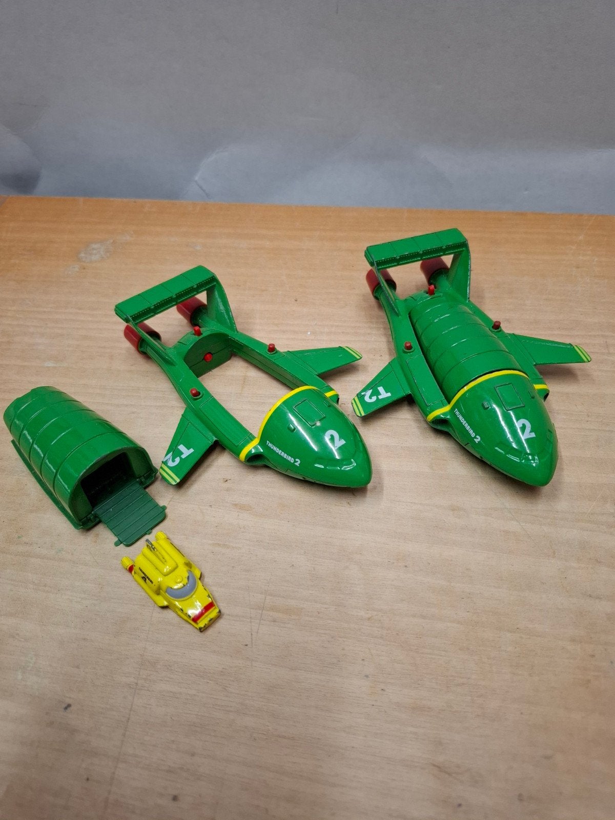 Thunderbirds 2 speelgoedvliegtuigen met voertuig, Ophalen of Verzenden, Gebruikt