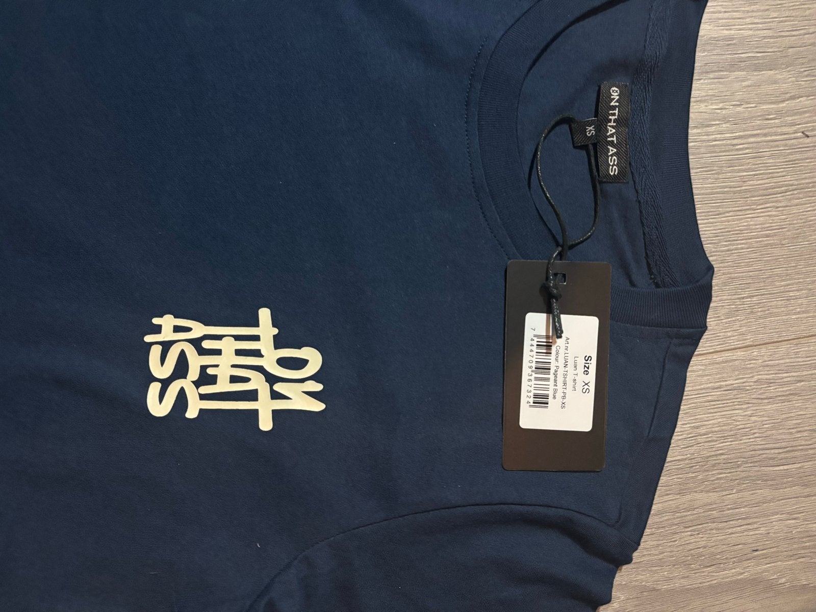 On That Ass T-shirt - Donkerblauw - Maat XS, Kleding | Heren, Ophalen of Verzenden, Nieuw, Maat 46 (S) of kleiner, Blauw