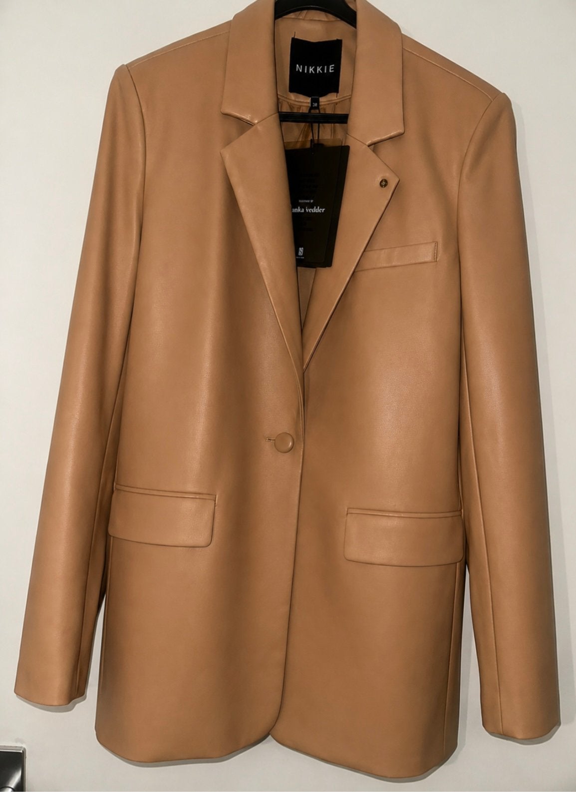 Nikkie bruine caramel Blazer - Nieuw met kaartjes - maat M, Ophalen of Verzenden, Nieuw, Maat 38/40 (M), Bruin