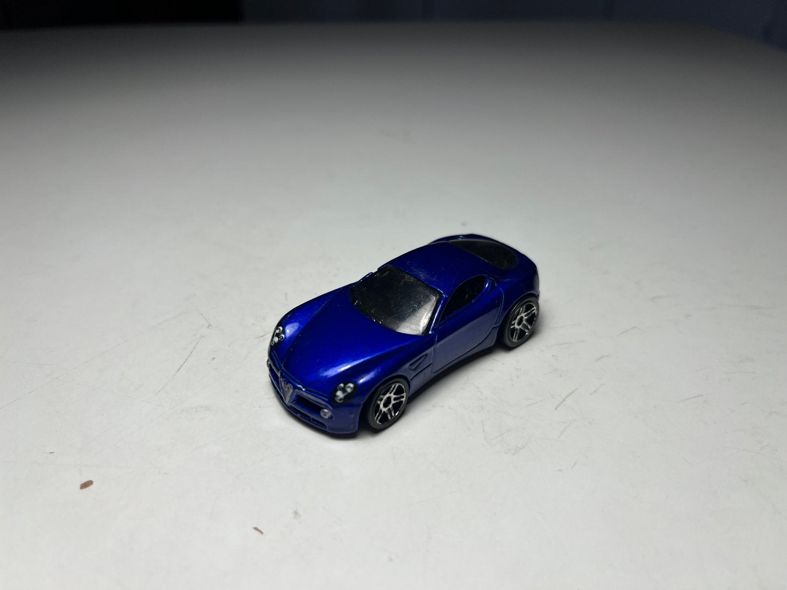 Hot Wheels - Alfa Romeo 8C Competizione - Schaal 1:64, Ophalen of Verzenden, Gebruikt, Auto