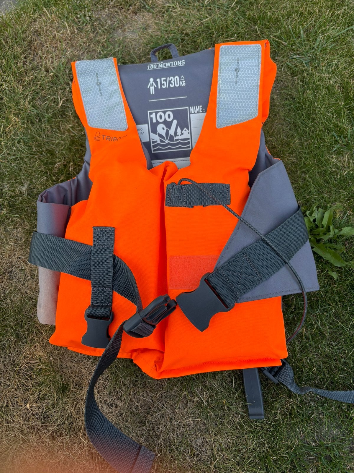 Klein reddingsvest 15-30 kilo Tribord, Watersport en Boten, Watersportkleding, Ophalen, Zo goed als nieuw, Kind, Reddingsvest of Zwemvest