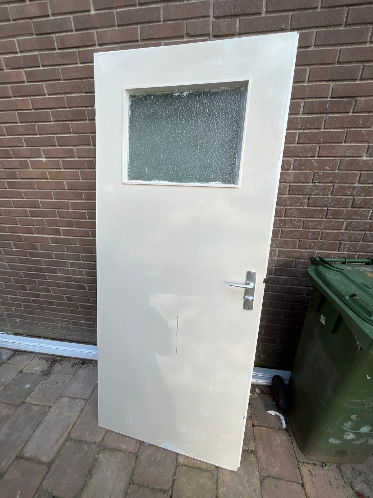 Opdekdeur toilet met slot 83 x 201, Ophalen