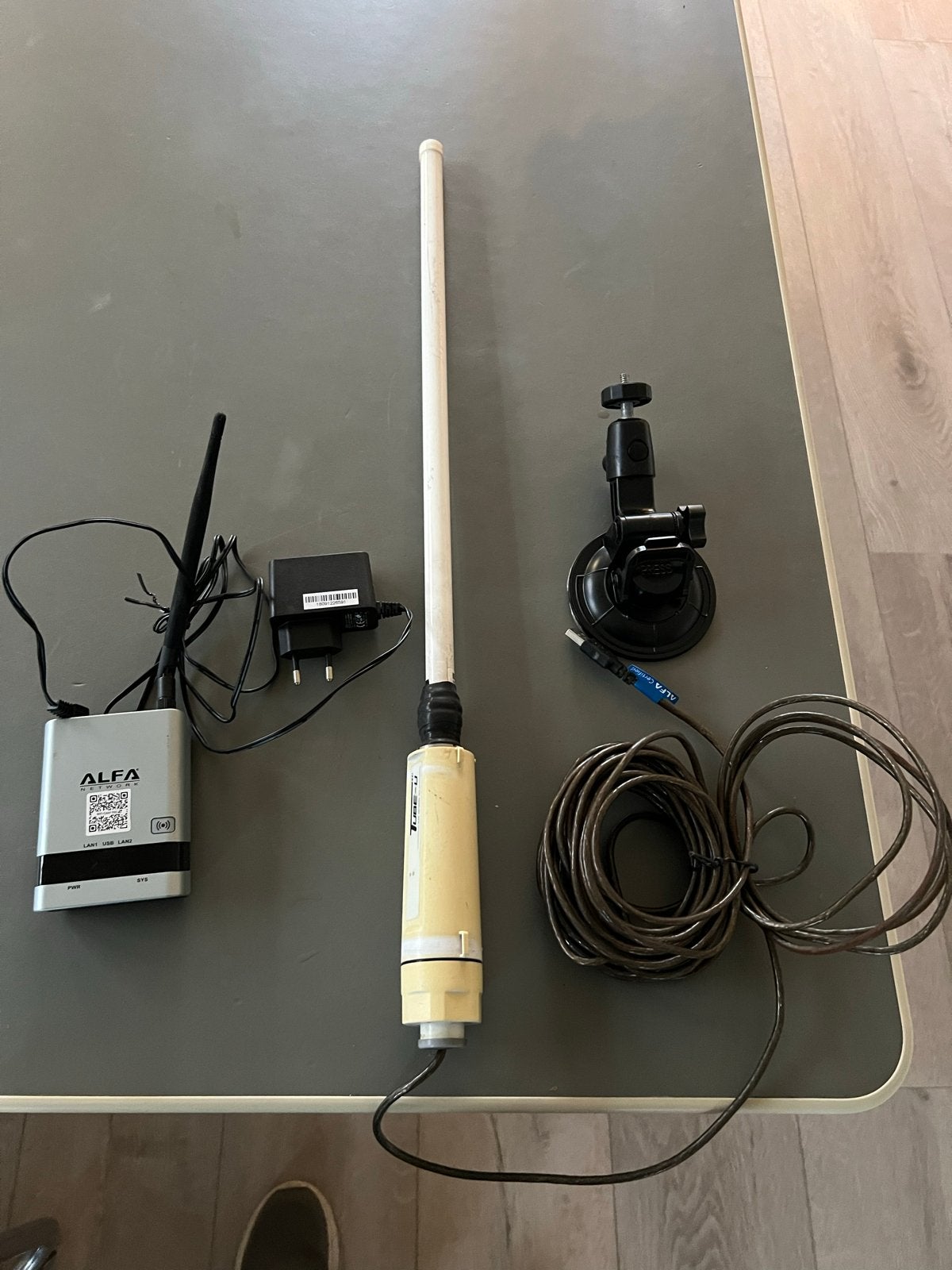 Alfa WiFi camp pro 2 wifi versterker met toebehoren, Ophalen, Zo goed als nieuw, Antenne