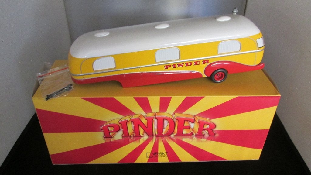 Circus Pinder Slaapwagen Oplegger 1:43, Ophalen of Verzenden, Nieuw, Overige typen, Overige merken