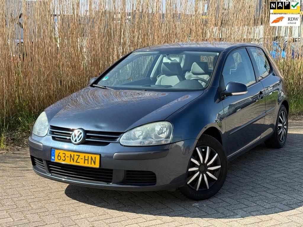Volkswagen Golf 1.4 FSI Trendline Airco Cruise Trekhaak Nieu, Voorwielaandrijving, Stof, Gebruikt, 4 cilinders