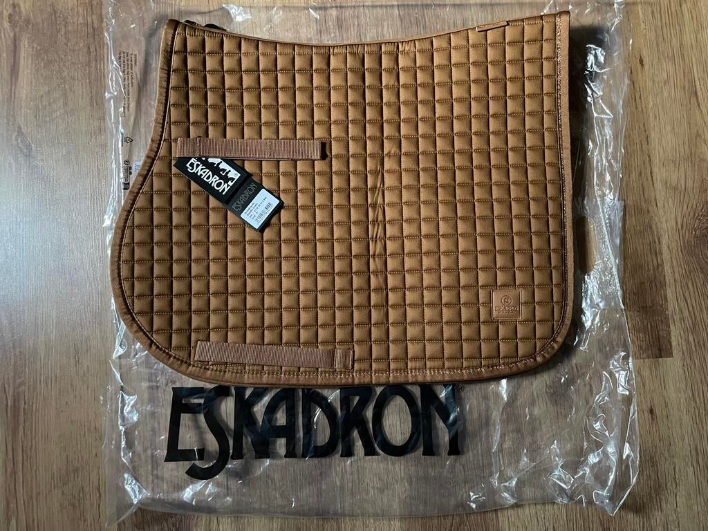 Eskadron FW’23 platinum dekje, Zadeldekje, Ophalen of Verzenden, Zo goed als nieuw, Pony (P)