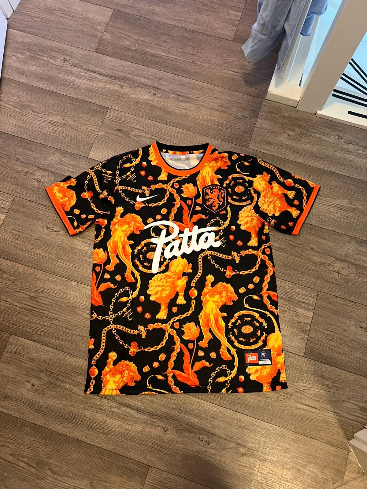 Nike x Patta Nederlands elftal shirt, Ophalen of Verzenden, Nieuw, Maat 52/54 (L), Oranje