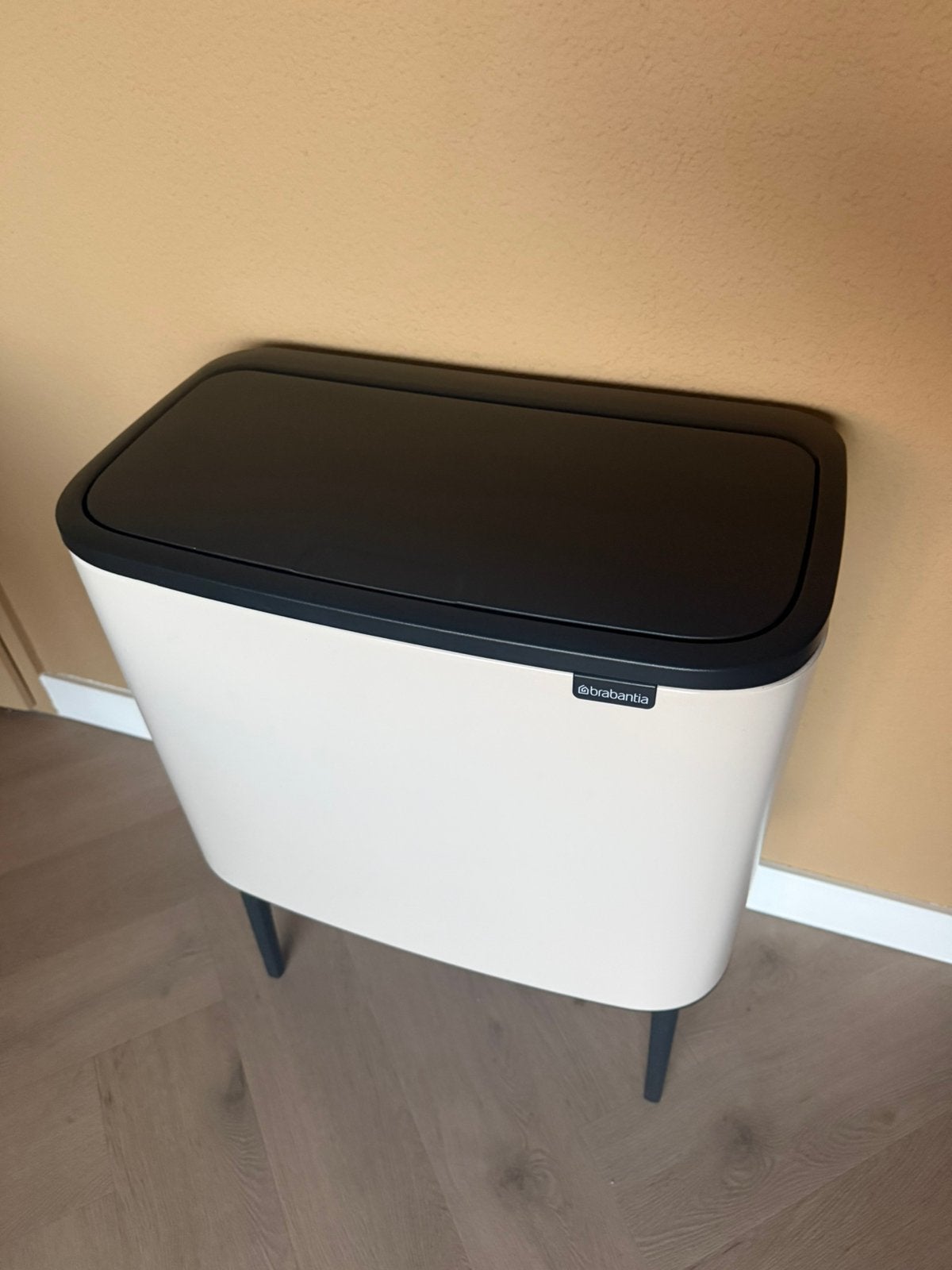 Brabantia Bo Touch Bin - 3 x 11 liter - beige, Huis en Inrichting, Woonaccessoires | Prullenbakken, Ophalen, 50 – 75, Rvs, 20 tot 30 liter