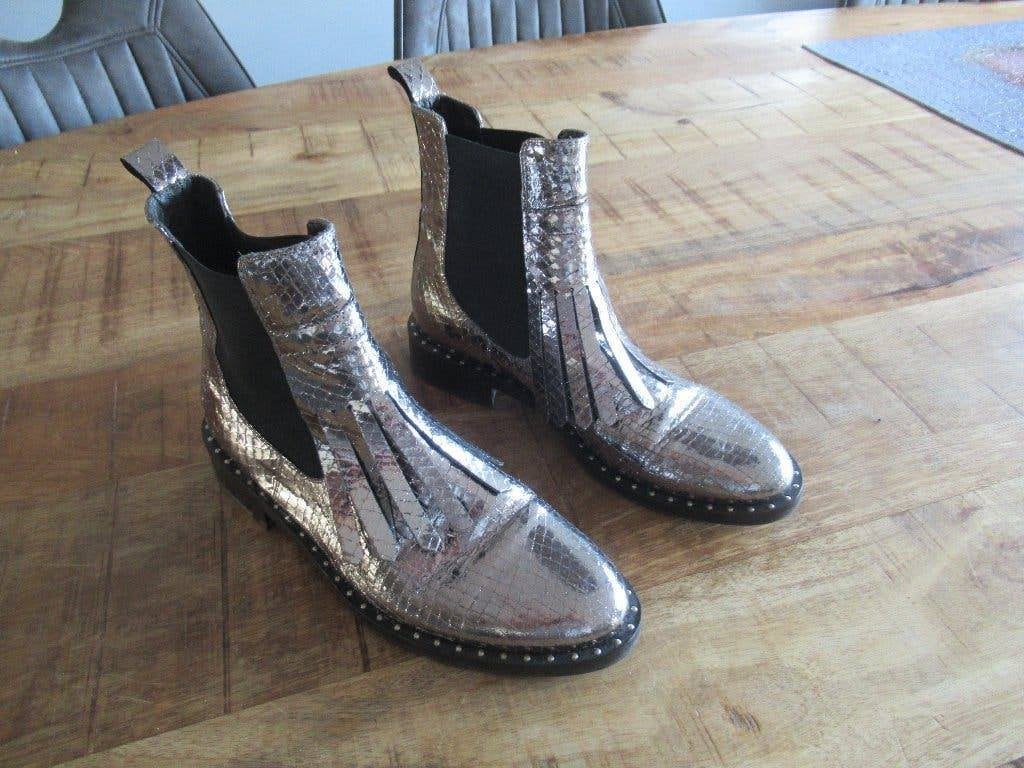 Laarsjes zilver paul warmer maat 37 type Sendra, Overige kleuren, Lage of Enkellaarzen, Ophalen of Verzenden, Zo goed als nieuw