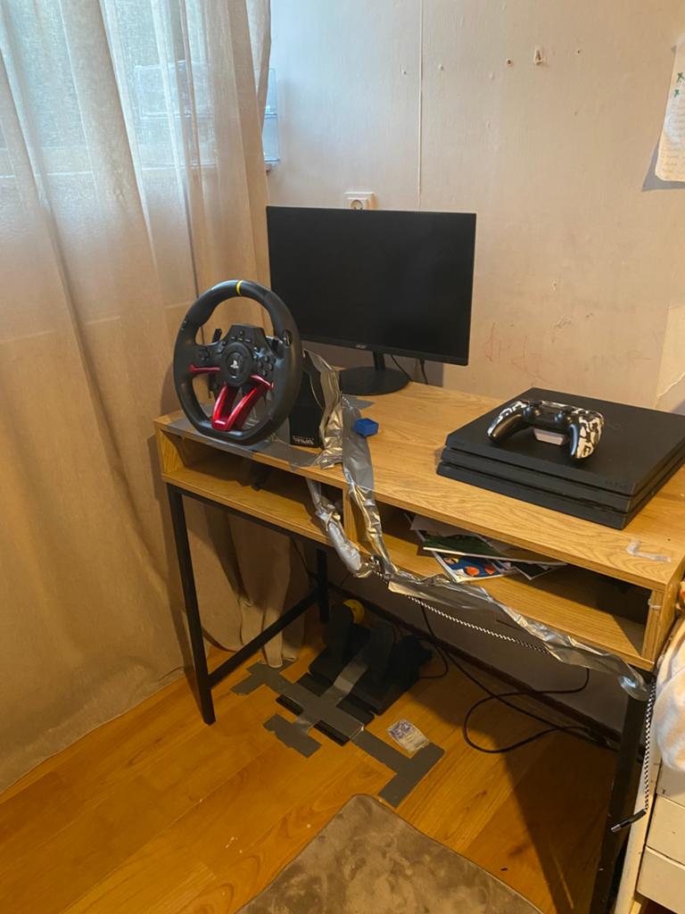 Ps4 met 100herts scherm en stuur en gas pedalen, Online, Overige genres, Ophalen of Verzenden, Nieuw