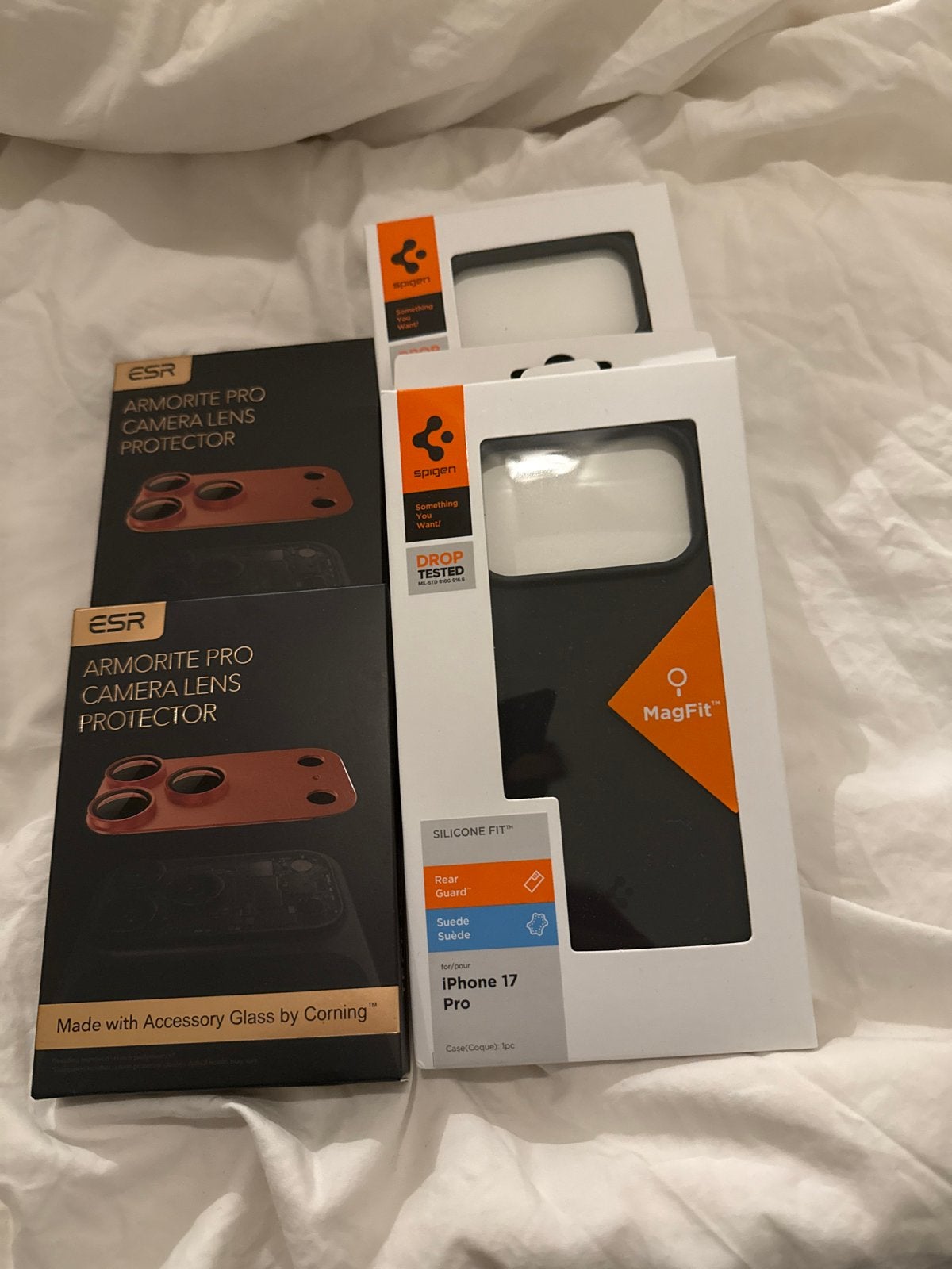Iphone 17 pro hoesje en camera x4 alles voor 5euro per stuk, IPhone 17, Zwart, MagSafe, Nieuw