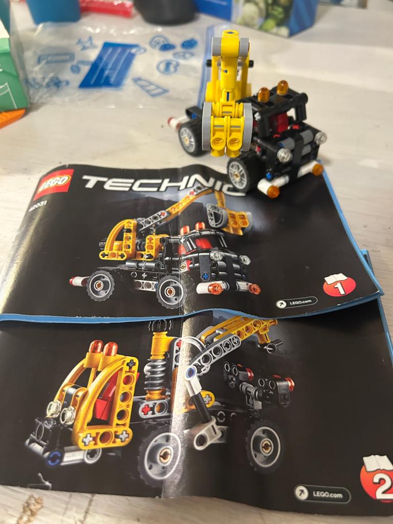 Lego 42031 technic kraan, Ophalen of Verzenden, Zo goed als nieuw