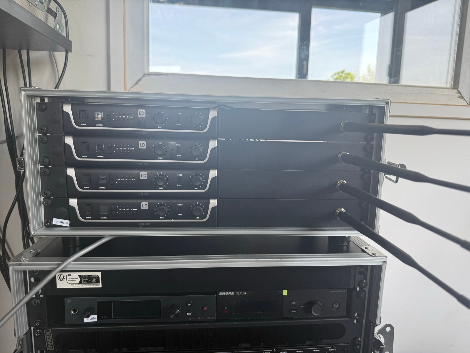 LD-U306 Draadloze Microfoon Set (4 stuks) in Rack, Ophalen of Verzenden, Gebruikt, Minder dan 5 kanalen, Microfooningang
