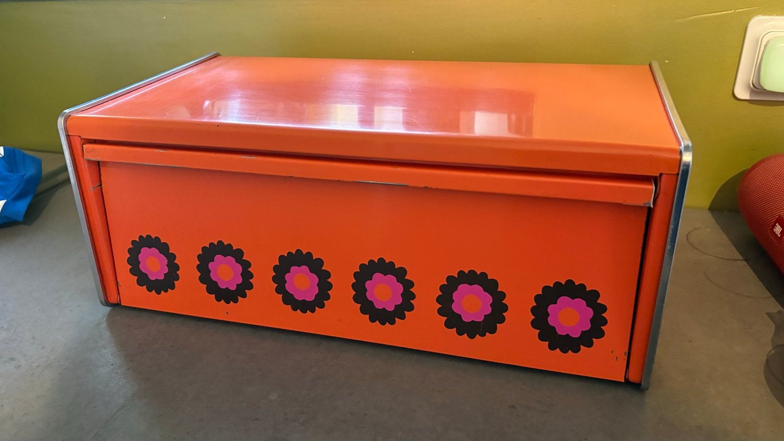 Brabantia Patrice Retro Broodtrommel - Oranje, Gebruikt, Ophalen of Verzenden, Metaal, Broodtrommel