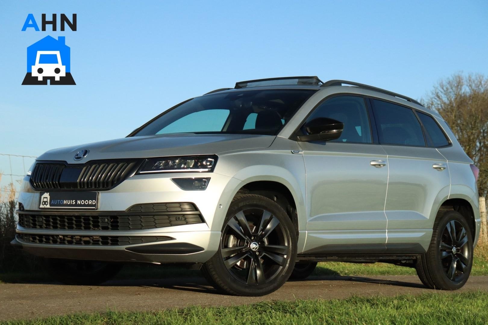 Skoda Karoq 1.5 TSI / 150 PK / DSG / Sportline / Panorama /, Auto's, Dealer onderhouden, Stof, 4 cilinders, 150 pk