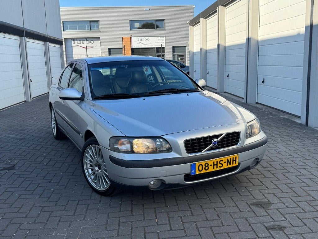 Volvo S60 2.4 170PK AUT 2001 Grijs, Zwart, S60, Bedrijf, 2435 cc