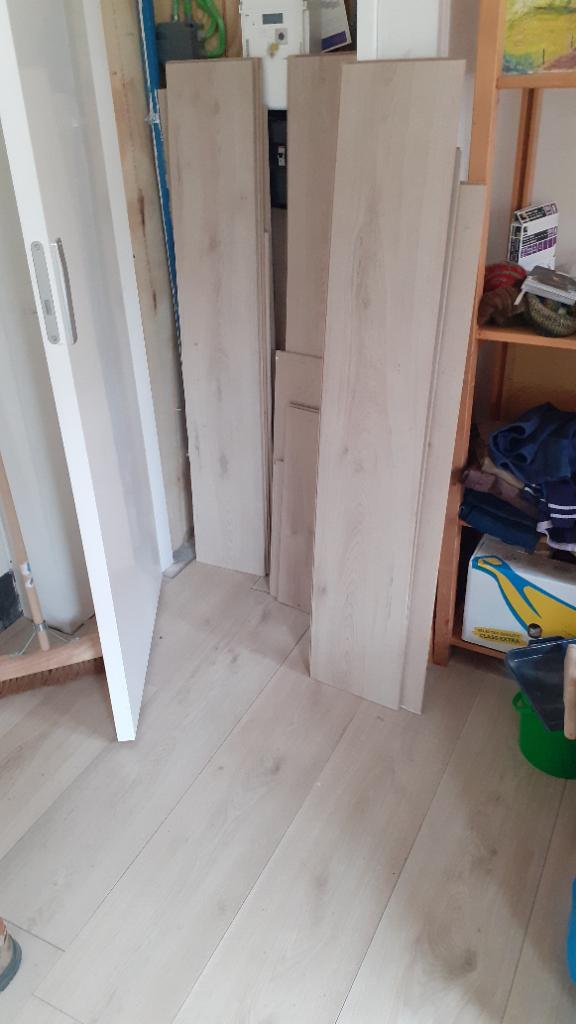 Enkele planken laminaat licht eiken, Ophalen, Gebruikt, 50 tot 150 cm, Minder dan 5 m²