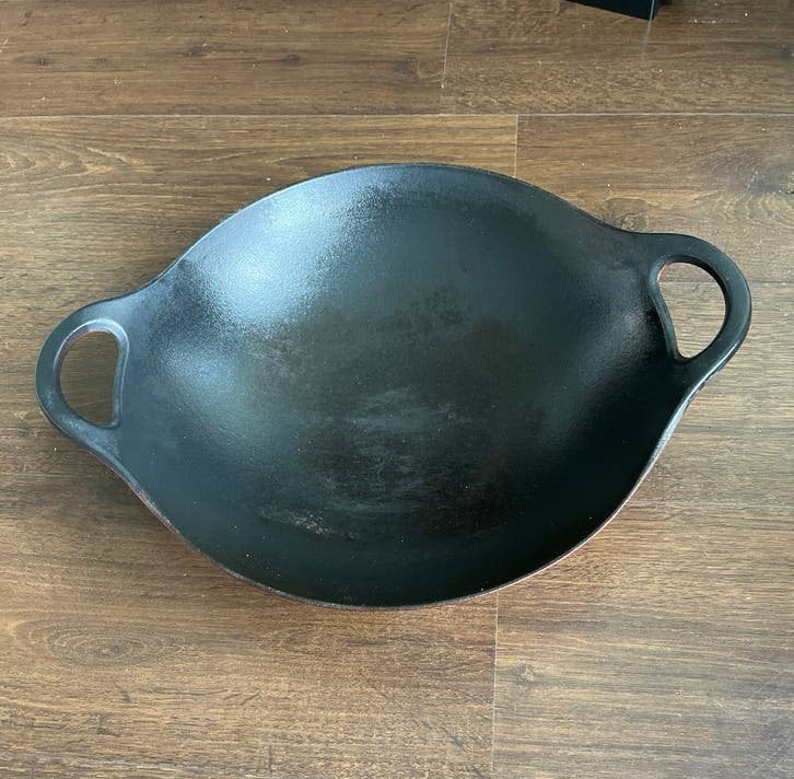 Gietijzeren Wokpan met Handvatten - Zwart, Huis en Inrichting, Keuken | Potten en Pannen, Gebruikt, Ophalen of Verzenden, Wok