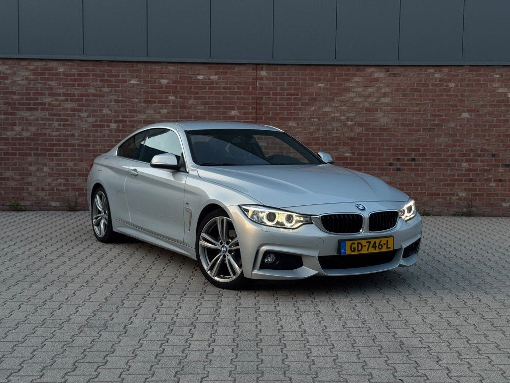 BMW 4-Serie 420IA 2.0 2015, Auto's, Achterwielaandrijving, Zwart, 4 stoelen, Alcantara