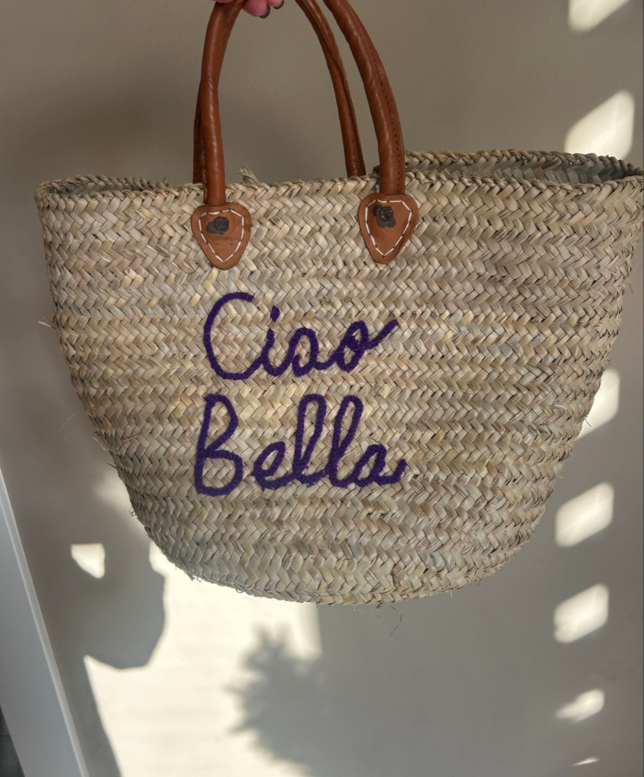 Rieten strandtas met leren hengsels - Ciao Bella, Sieraden, Tassen en Uiterlijk, Tassen | Damestassen, Ophalen, Zo goed als nieuw