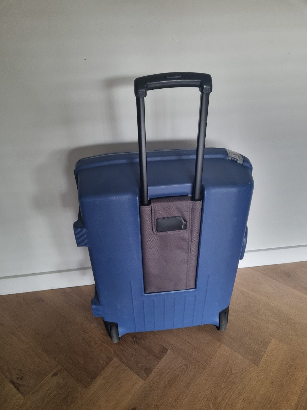 Samsonite koffer op wielen, Ophalen, Zo goed als nieuw, Hard kunststof