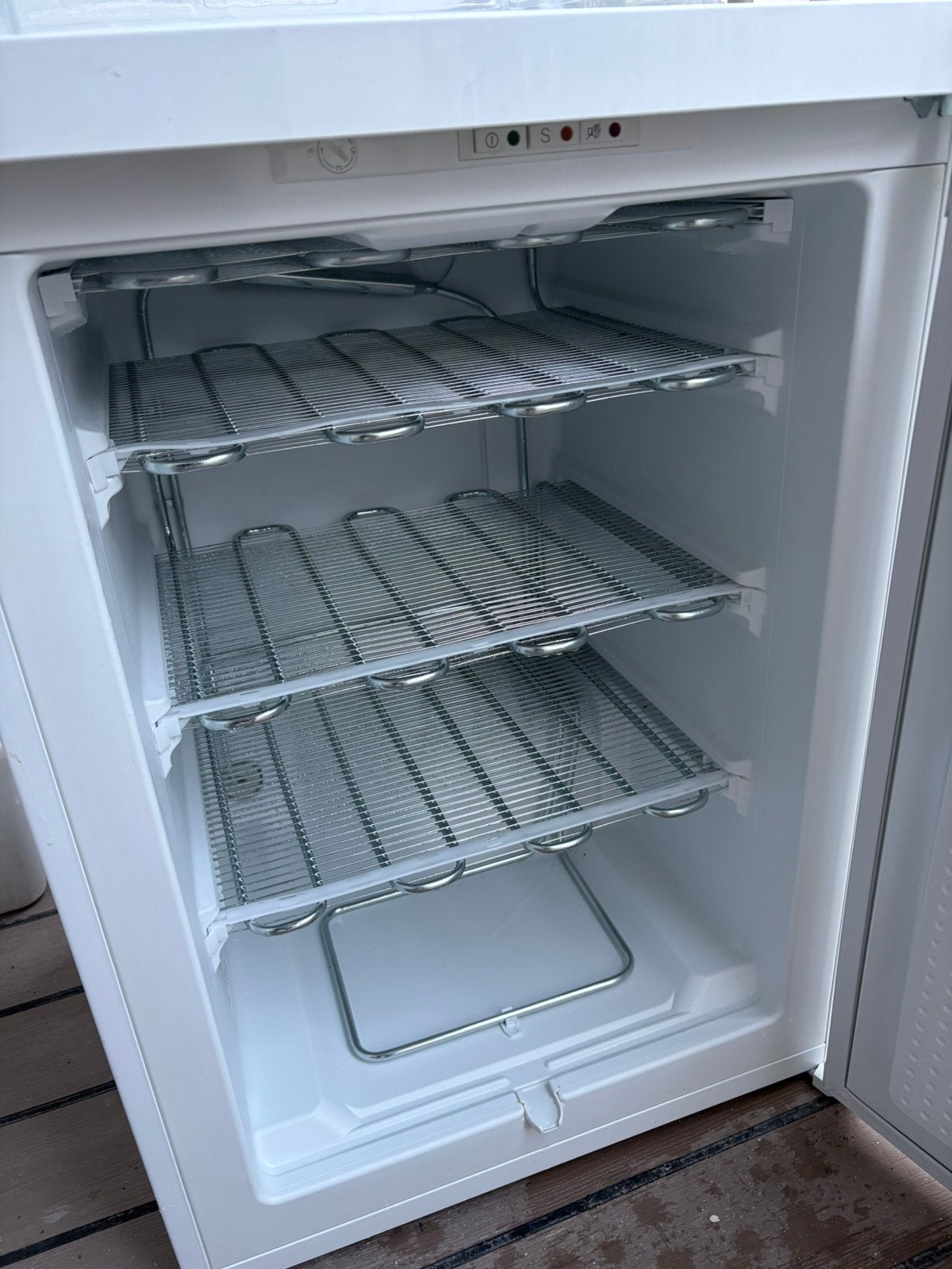 Foto 5 van Siemens tafelmodel vriezer – 4 laden – ca. 100 liter
