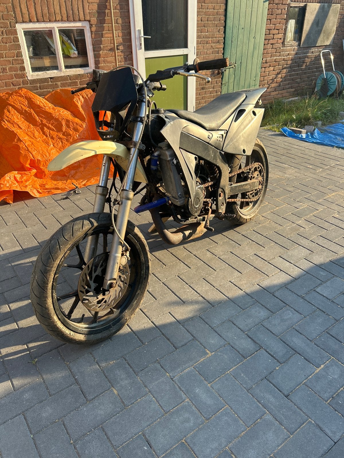 Rieju MRX brommer - Opknapper/Onderdelen, Fietsen en Brommers, Brommers | Overige merken, Ophalen, Gebruikt, Maximaal 45 km/u