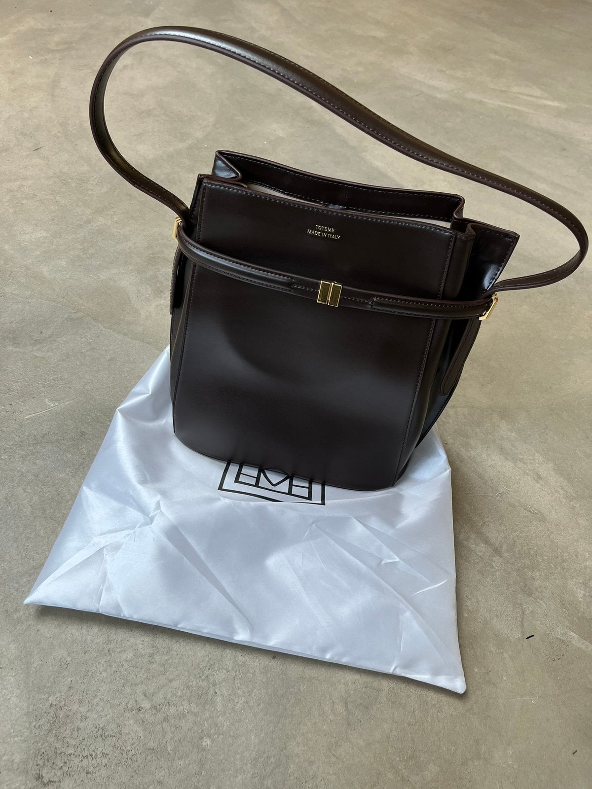 Tas Toteme Bucket Bag - Bruin, Ophalen of Verzenden, Nieuw, Bruin, Schoudertasje