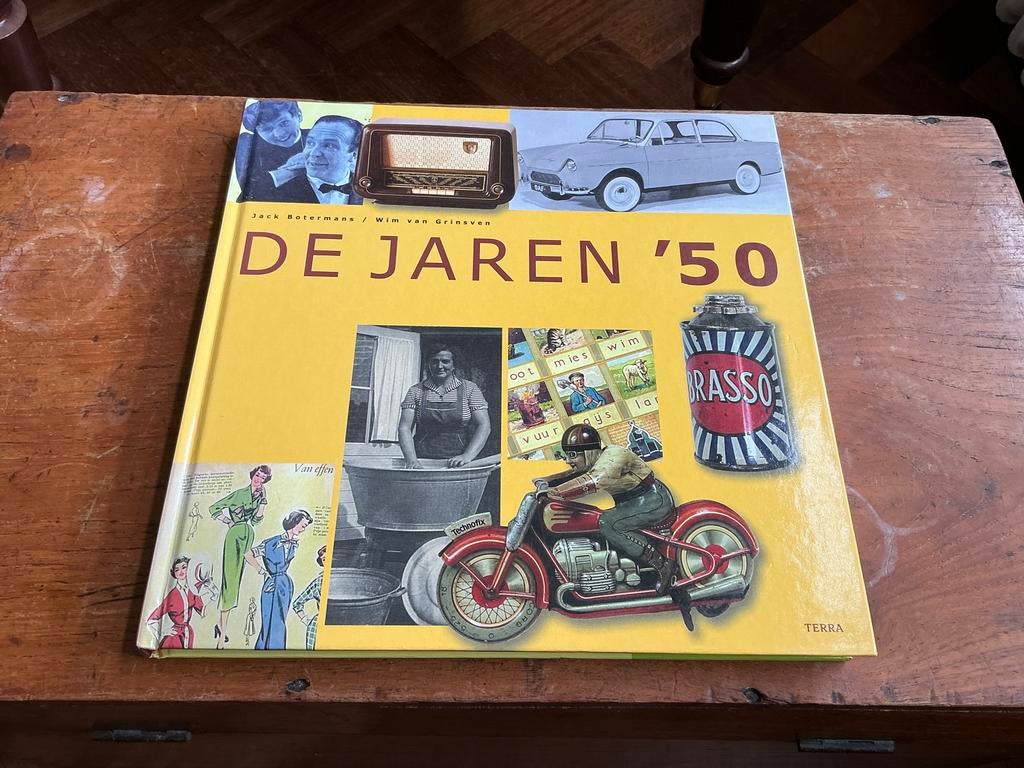 De Jaren '50 - Boek over het leven in de jaren 50, Ophalen of Verzenden, Zo goed als nieuw