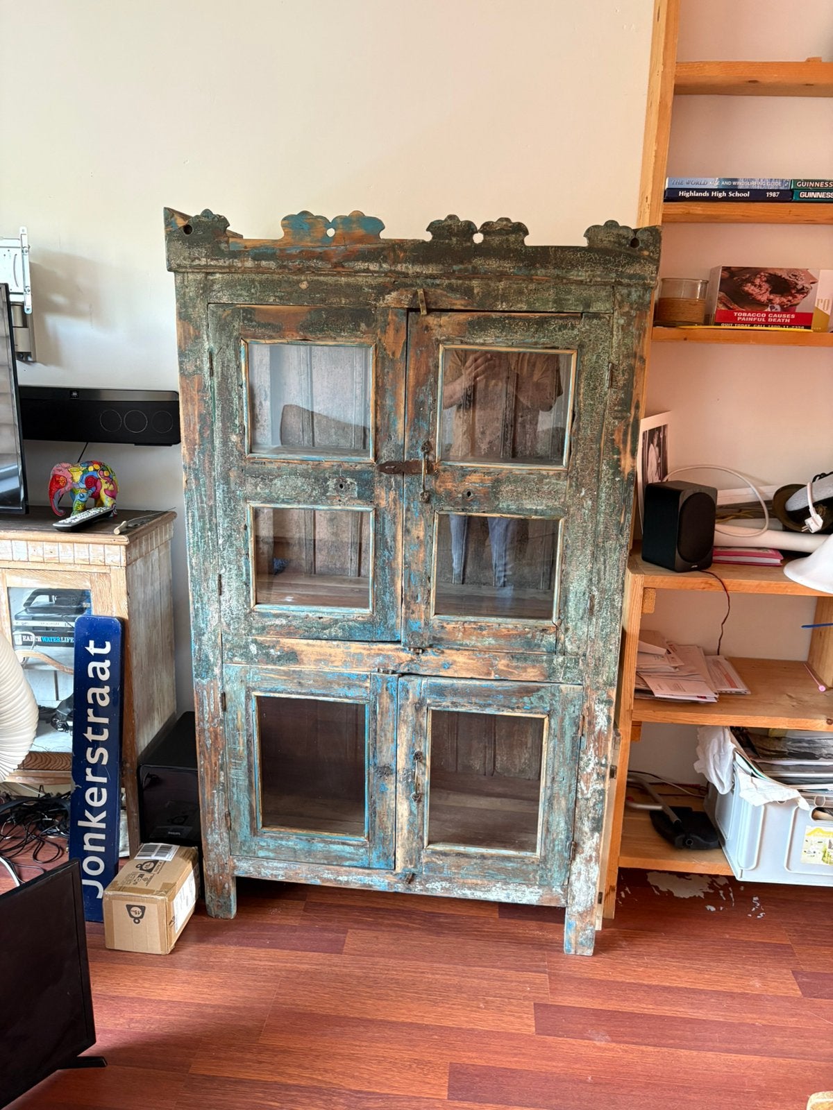 Erg mooie huiskamer kast uit India., Huis en Inrichting, Ophalen, Gebruikt, 100 tot 150 cm, Indiaanse koloniale kast in vintage stijl