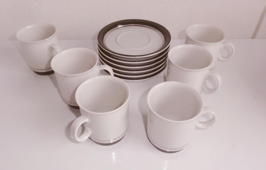 Koffiekopjes en schotels, Royal Mosa Fantasy, 6 stuks, Gebruikt, Ophalen of Verzenden, Overige stijlen, Kop(pen) en/of Schotel(s)