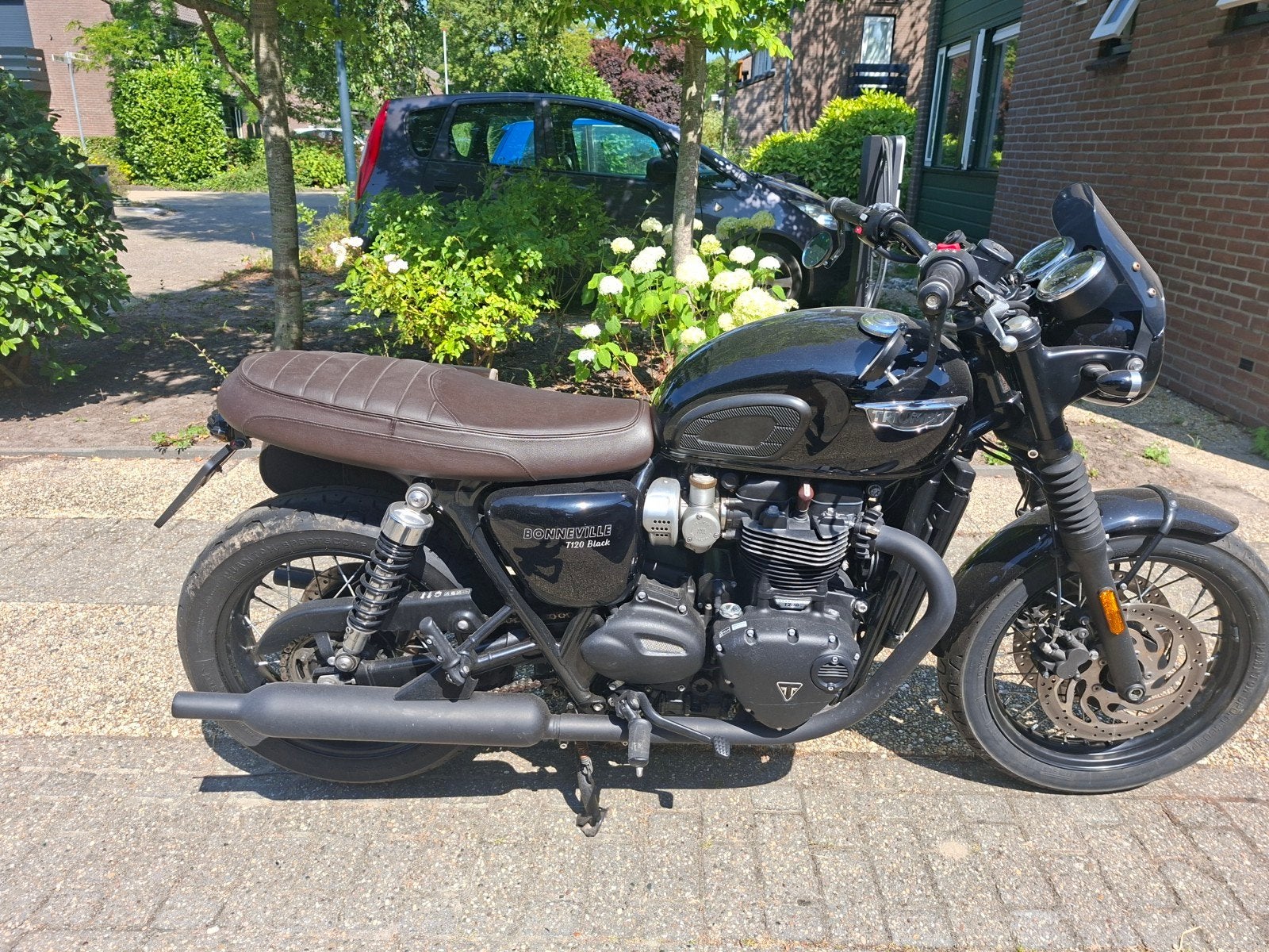 Triumph Bonneville Black T120 - Lage KM-stand, veel extra's, Motoren, Motoren | Triumph, Particulier, Naked bike