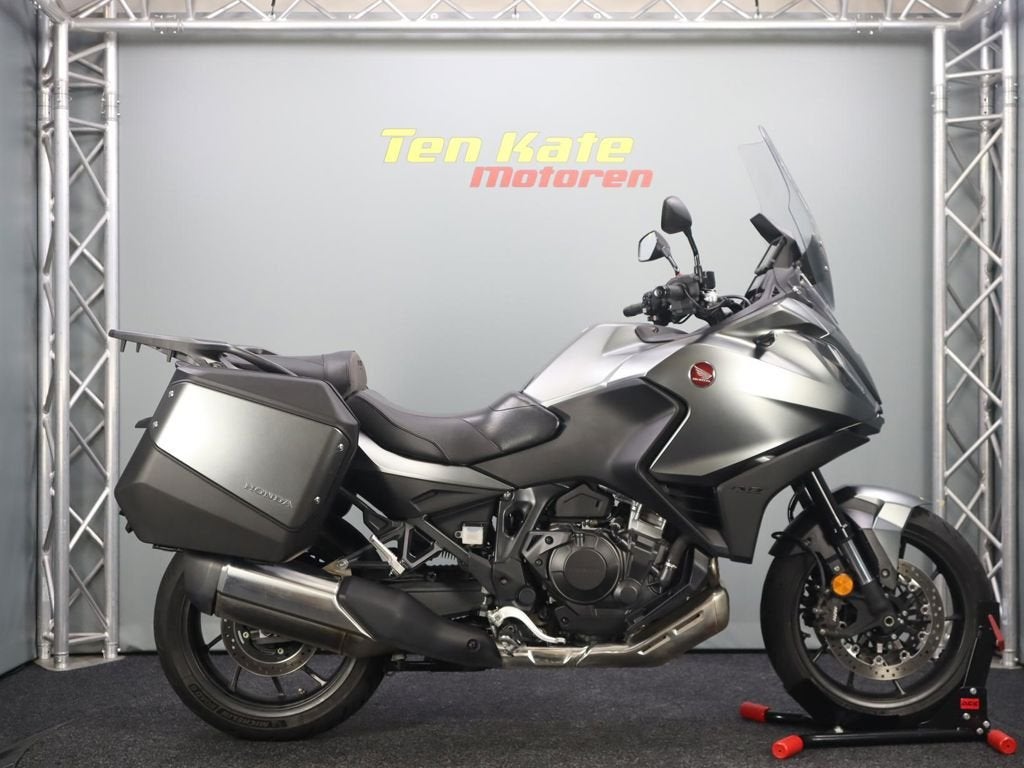 Honda NT 1100, Bedrijf, Toermotor