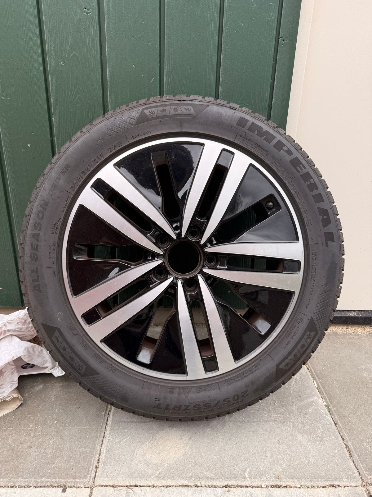 Mercedes A-Klasse velgen incl zomerband z.g.a.n., Ophalen, Gebruikt, Banden en Velgen, 17 inch