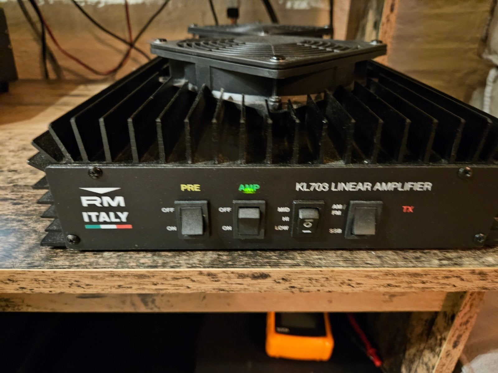 RM KL 703V lineaire versterker - Zo goed als nieuw, Ophalen of Verzenden, Zo goed als nieuw