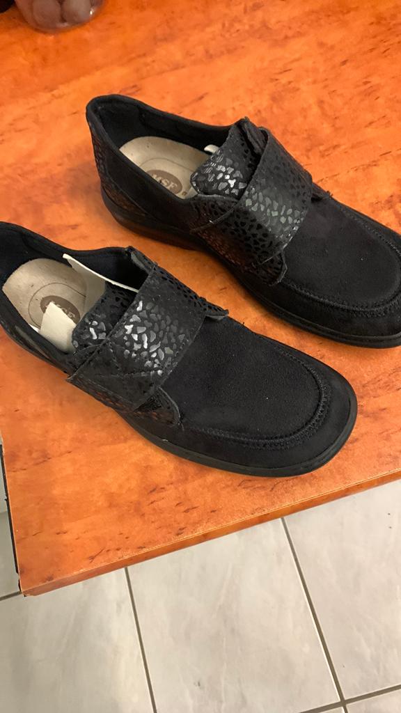 Medische pantoffels nieuw, Ophalen, Zo goed als nieuw, Zwart, Pantoffels of Sloffen