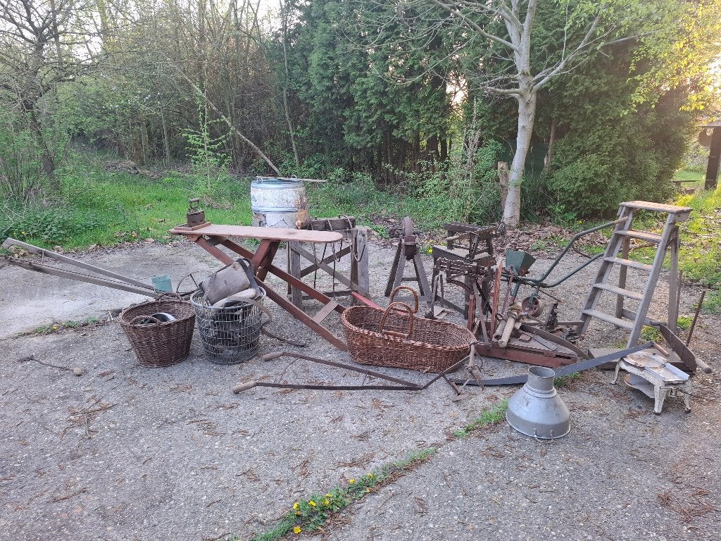 Klassiek landbouw werktuig te verkopen (€20,- per stuk), Ophalen