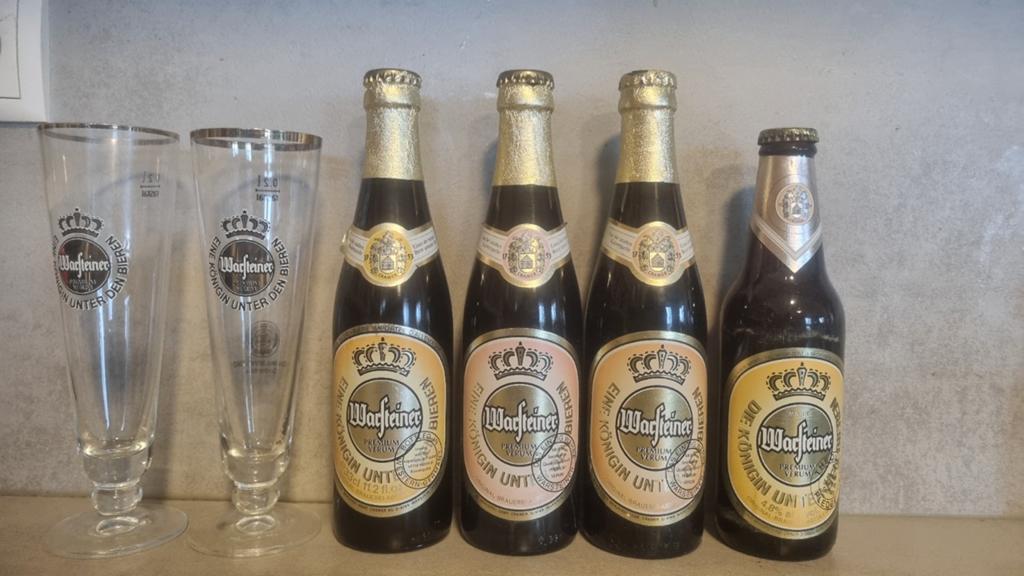 Warsteiner: export '83, 2x '85, export '98 & + 2 glazen, Ophalen of Verzenden, Zo goed als nieuw, Flesje(s), Overige merken