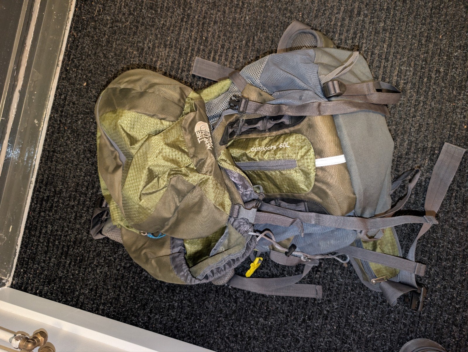 Rugzak 60L (namaak The North Face), 40 cm of meer, Gebruikt, 60 cm of meer, Ophalen
