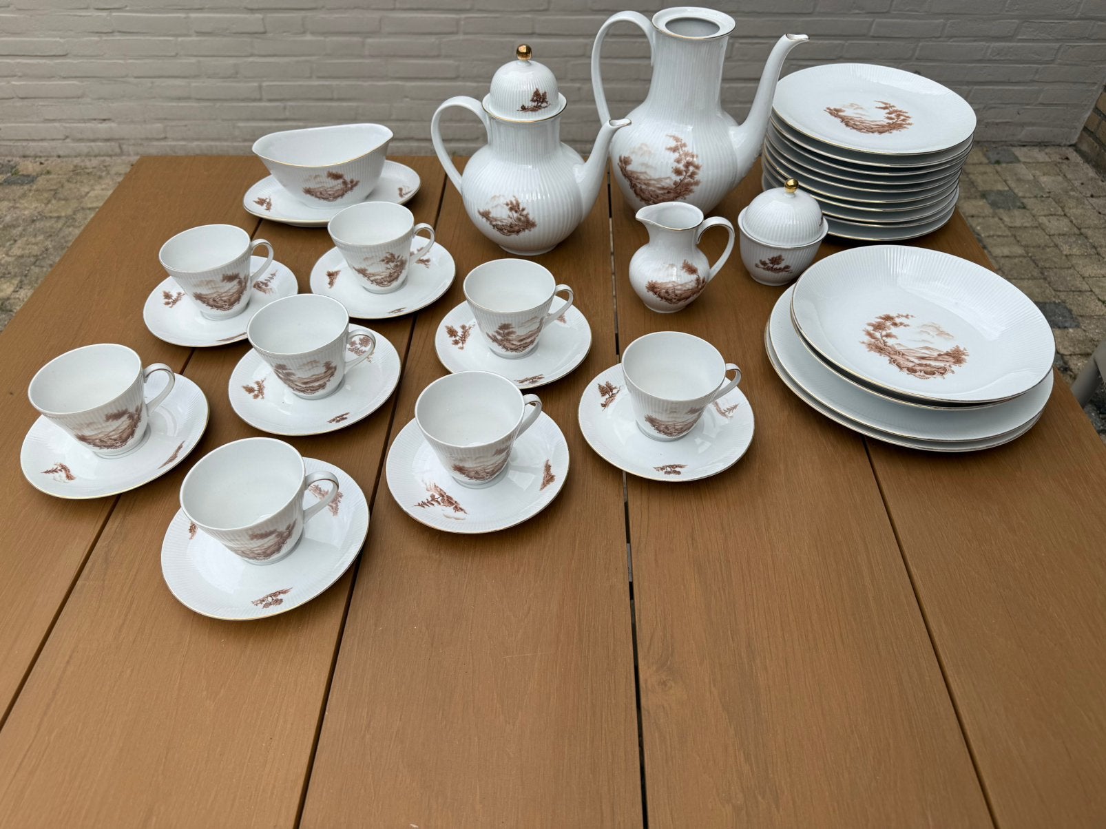 Wunsiedel antiek porseleinen servies, Ophalen