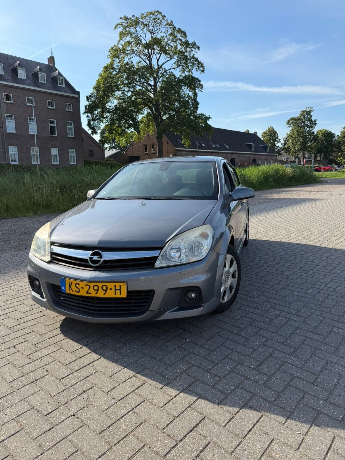 Opel Astra 1.6 16V 5D 85KW 2007 Grijs, Auto's, Voorwielaandrijving, 15 km/l, 4 cilinders, 635 kg