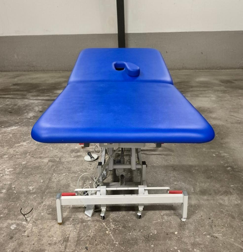 Behandeltafel / massagebank 2 delig elektrisch verstelbaar, Diversen, Verpleegmiddelen, Ophalen