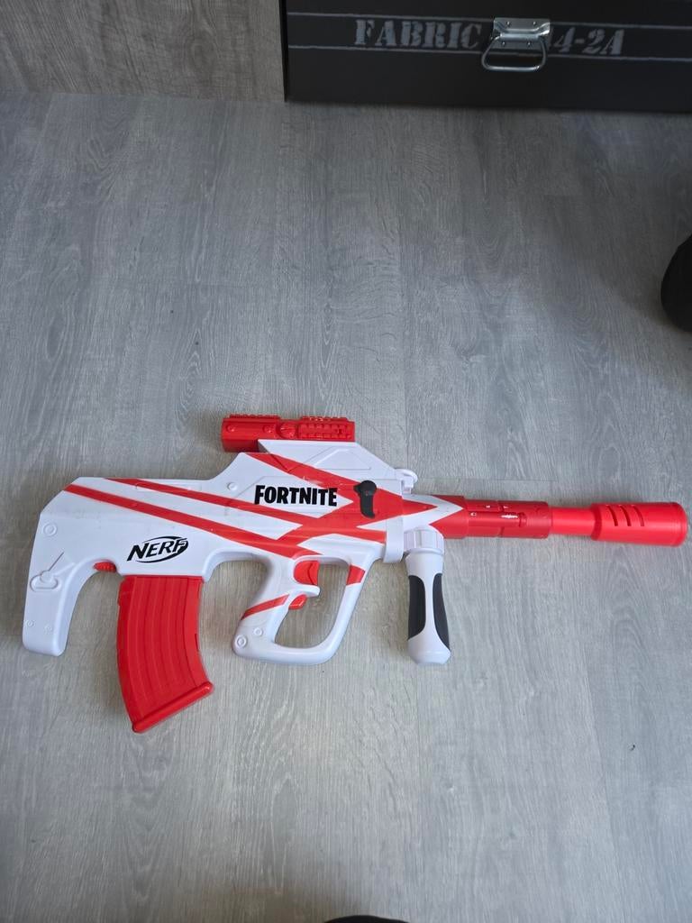 Nerf, Kinderen en Baby's, Speelgoed | Buiten | Actiespeelgoed, Ophalen of Verzenden, Zo goed als nieuw